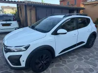 Usata Dacia Sandero Stepway 101 CV (74 kW) 2024 Bianco Berlina