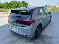 Usata VW ID.3 Pro Performance 69 kW (95 CV) 2021 Grigio Utilitaria