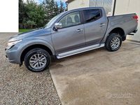 Usata Mitsubishi L200 Intense 181 CV (133 kW) 2017 Gray Pick-up