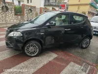 Usata Lancia Ypsilon Gold 85 CV (62 kW) 2013 Nero Utilitaria