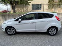 Usata Ford Fiesta Titanium 75 CV (55 kW) 2017 Bianco Berlina