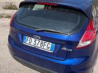 Usata Ford Fiesta 75 CV (55 kW) 2016 Blu Utilitaria