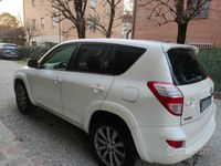 usata Toyota RAV4 crossover modello Style 2.2D-4D 150cv