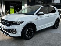 Usata VW T-Cross Sportline 95 CV (69 kW) 2022 Pure white SUV