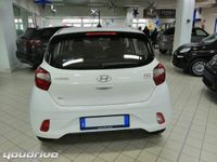 Usata Hyundai i10 66 CV (48 kW) 2023 Bianco Utilitaria