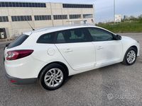 Usata Renault Mégane GrandTour LIMITED 110 CV (80 kW) 2015 Bianco Station wagon