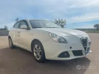 Usata Alfa Romeo Giulietta Progression 170 CV (125 kW) 2012 Bianco Utilitaria