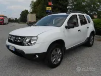 Usata Dacia Duster Lauréate 114 CV (83 kW) 2017 Bianco SUV