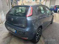 Usata Fiat Punto Easy 85 CV (62 kW) 2012 Blu Utilitaria