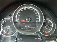 Usata VW up! 60 CV (44 kW) 2017 Rosso Utilitaria