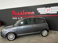 Usata Lancia Ypsilon 69 CV (50 kW) 2011 Grigio Utilitaria