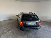 Usata Mercedes C180 120 CV (88 kW) 2014 Grigio Station wagon