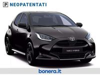 Nuova Toyota Yaris Hybrid Premium 131 CV (96 kW) 2026 Black metallic Berlina