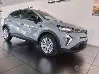 Nuova Renault Captur Evolution 122 CV (89 kW) 2026 Grigio SUV