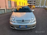 Usata Toyota Corolla 97 CV (71 kW) 2005 Grigio Station wagon