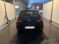 Usata VW Golf VI 105 CV (77 kW) 2011 Nero Utilitaria