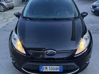 Usata Ford Fiesta Titanium 82 CV (60 kW) 2012 Utilitaria