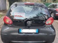 Usata Toyota Aygo 68 CV (50 kW) 2005 Nero Utilitaria