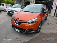 Usata Renault Captur 90 CV (66 kW) 2014 Arancione SUV