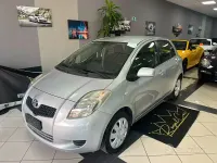 Usata Toyota Yaris 69 CV (50 kW) 2007 Grigio Utilitaria