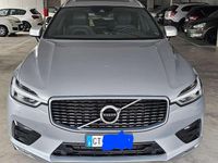 Usata Volvo XC60 R-Design 250 CV (183 kW) 2018 Argento SUV