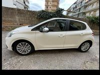 Usata Peugeot 208 Active 75 CV (55 kW) 2018 Bianco Utilitaria