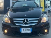 Usata Mercedes B180 Premium 109 CV (80 kW) 2011 Nero Utilitaria