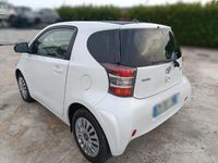 Gebraucht Toyota iQ Trend 68 PS (50 kW) 2012 Weiß Kleinwagen