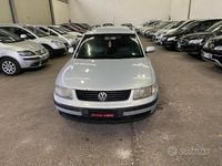 Usata VW Passat Trendline 150 CV (110 kW) 2002 Marrone Berlina