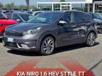 Usata Kia Niro Style 141 CV (103 kW) 2017 Grigio SUV