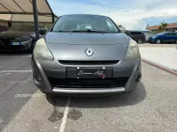 Usata Renault Clio II Dynamique 75 CV (55 kW) 2010 Grigio Berlina