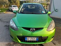 Usata Mazda 2 75 CV (55 kW) 2009 Verde Berlina