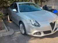 Begagnad Alfa Romeo Giulietta 120 HK (88 kW) 2010 Halvkombi