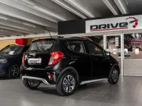 Usata Opel Karl Rocks 73 CV (53 kW) 2019 Nero Utilitaria