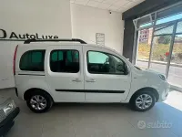 Usata Renault Kangoo LIMITED 90 CV (66 kW) 2015 Bianco Monovolume
