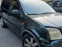 Usata Ford Fusion 90 CV (66 kW) 2005 Utilitaria