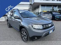 Usata Dacia Duster Journey 101 CV (74 kW) 2023 Grigio SUV