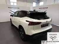 Usata Nissan Qashqai N-Connecta 140 CV (102 kW) 2022 Bianco/tetto nero / metallizzato SUV