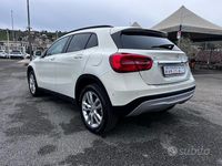 Usata Mercedes GLA200 Premium 136 CV (100 kW) 2017 Bianco SUV