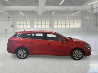 Usata Renault Mégane GrandTour Equilibre 115 CV (84 kW) 2023 Rosso Station wagon