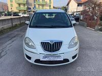 Usata Lancia Musa 77 CV (56 kW) 2009 Bianco Monovolume