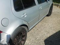 Usata VW Golf IV 101 CV (74 kW) 2002 Grigio Berlina