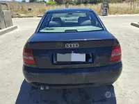 Usata Audi A4 110 CV (80 kW) 2000 Nero Berlina