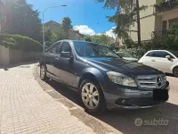 Usata Mercedes C220 125 CV (91 kW) 2011 Grigio Berlina