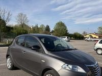Usata Lancia Ypsilon Gold 69 CV (50 kW) 2013 Grigio Utilitaria