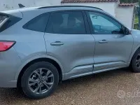 Usata Ford Kuga ST-Line 120 CV (88 kW) 2022 Grigio SUV