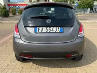 Usata Lancia Ypsilon 95 CV (69 kW) 2015 Grigio Utilitaria