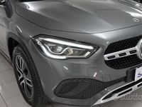 Usata Mercedes GLA180 115 CV (84 kW) 2020 Grigio SUV