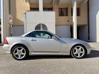 Usata Mercedes SLK320 218 CV (160 kW) 2000 Argento Cabrio