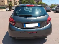 Usata Peugeot 208 Active 75 CV (55 kW) 2016 Grigio Utilitaria